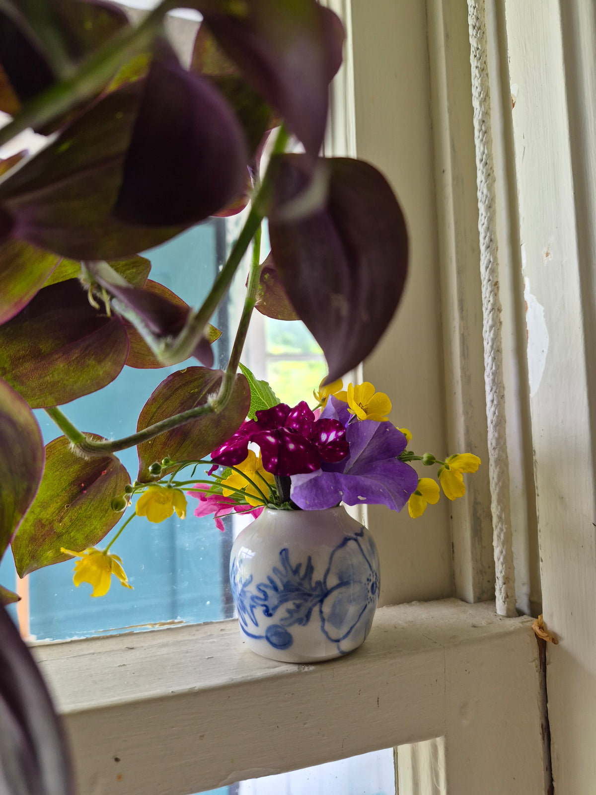 Mini Bud Vase, Anemone
