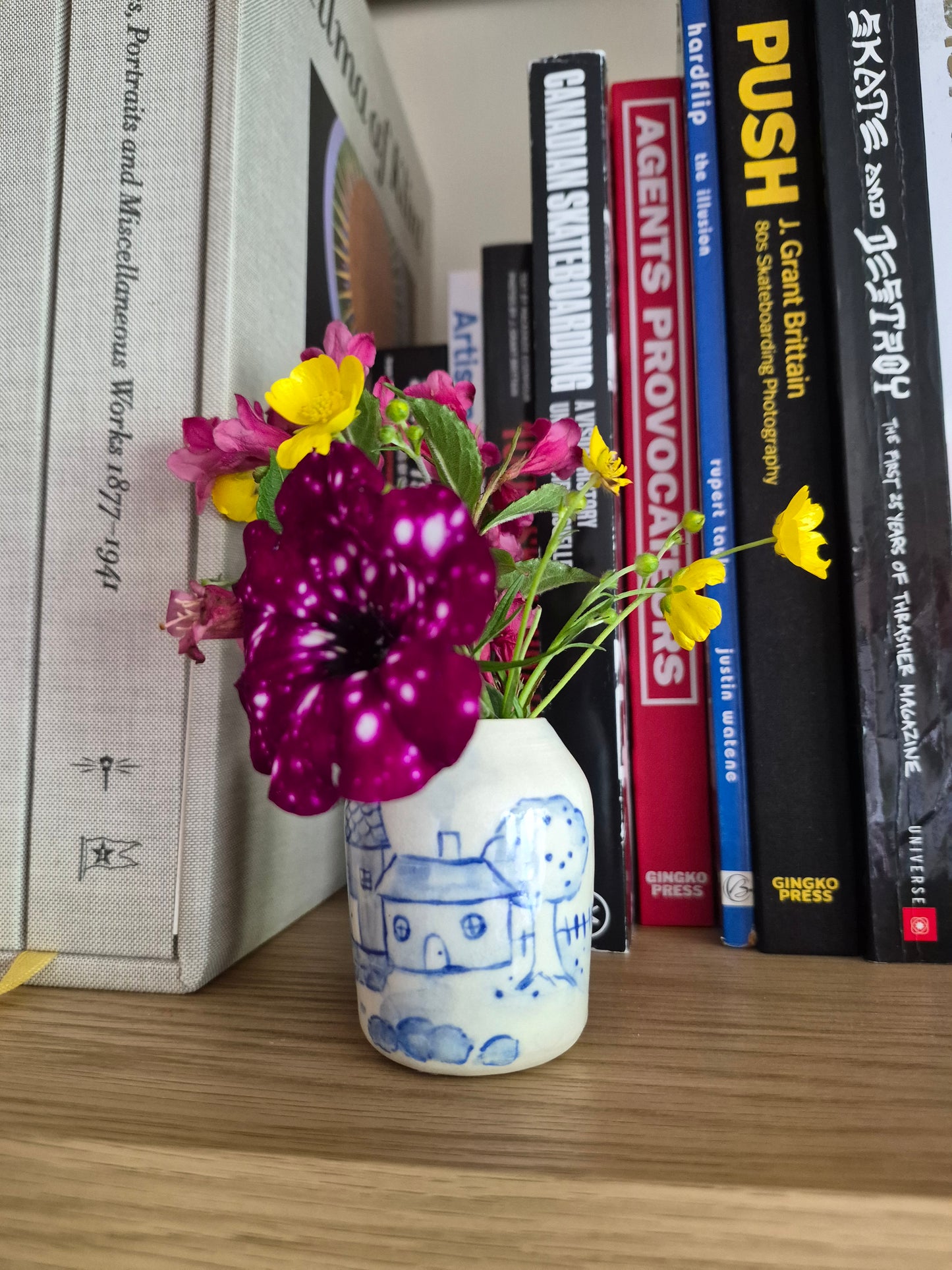 Mini Bud Vase, Houses