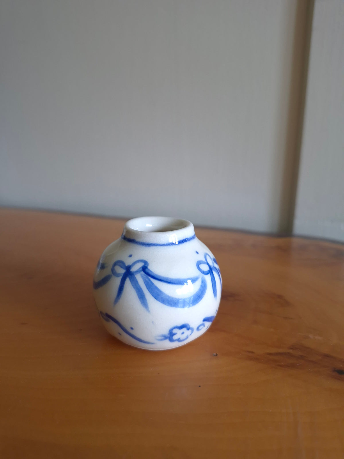 Mini Bud Vase, Rococo
