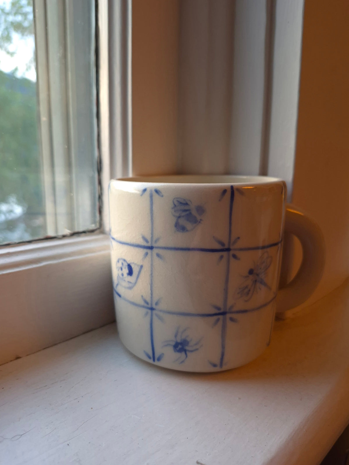 Delft Tile Mug, Insects